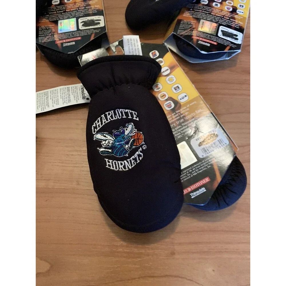 NBA Isotoner Toddler Child Gloves Mittens Hornets Nets Suns